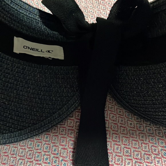 O’Neill Belize it hat. NWOT - never worn. - Picture 4 of 9